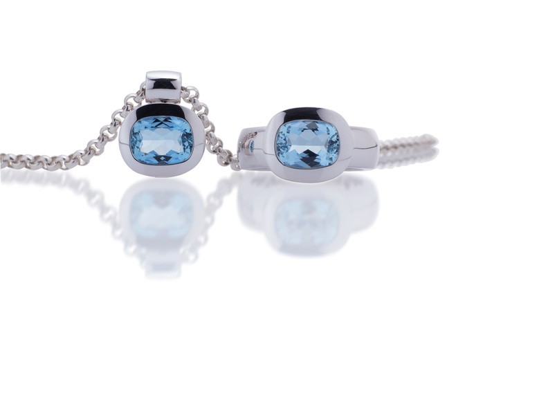 Anhänger mit Farbstein Weißgol