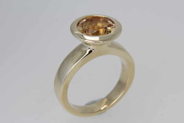 Farbsteinring 585 Gelbgold