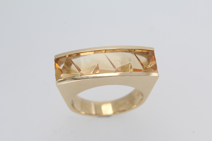 Farbsteinring Gold 750